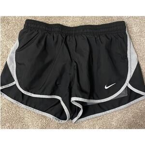 Nike Dri-Fit Women’s Running Shorts S Lined 5K 10K Training Active Runner Gear